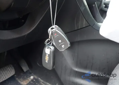 2020 Chevrolet Equinox Awd 2Fl from USA, damaged, VIN 2GNAXTEV9L6227308